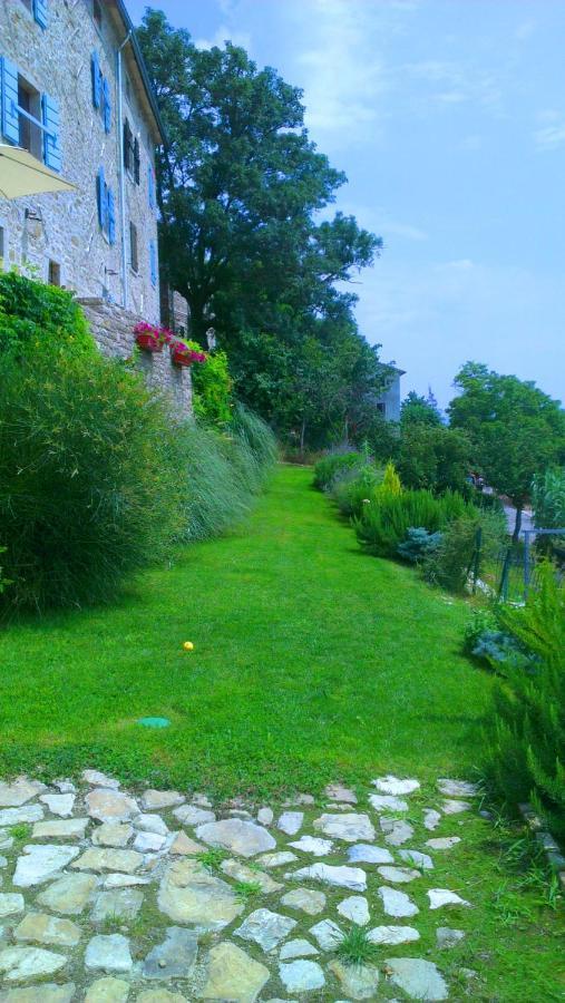 Ruine-Motovun Kh Villa Exterior photo